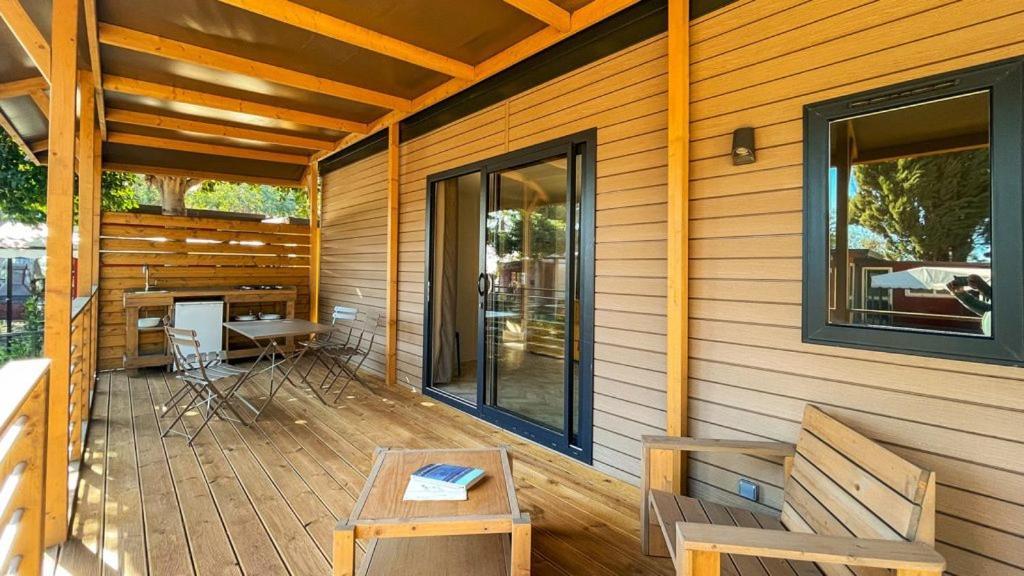 Il Pampaleone Glamping And Resort أتشيريالي المظهر الخارجي الصورة