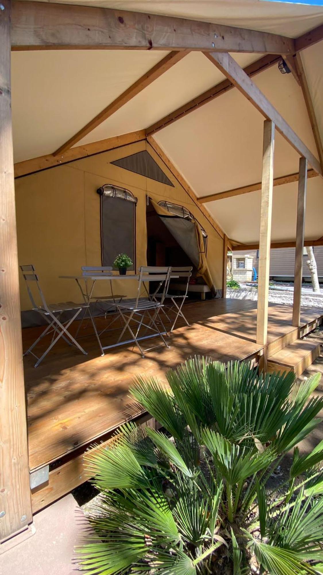 Il Pampaleone Glamping And Resort أتشيريالي المظهر الخارجي الصورة