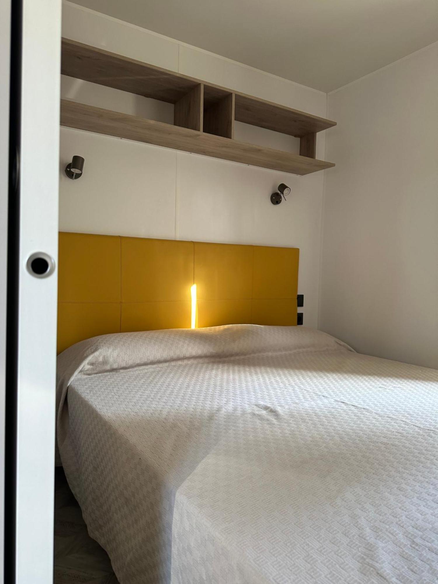 Il Pampaleone Glamping And Resort أتشيريالي الغرفة الصورة