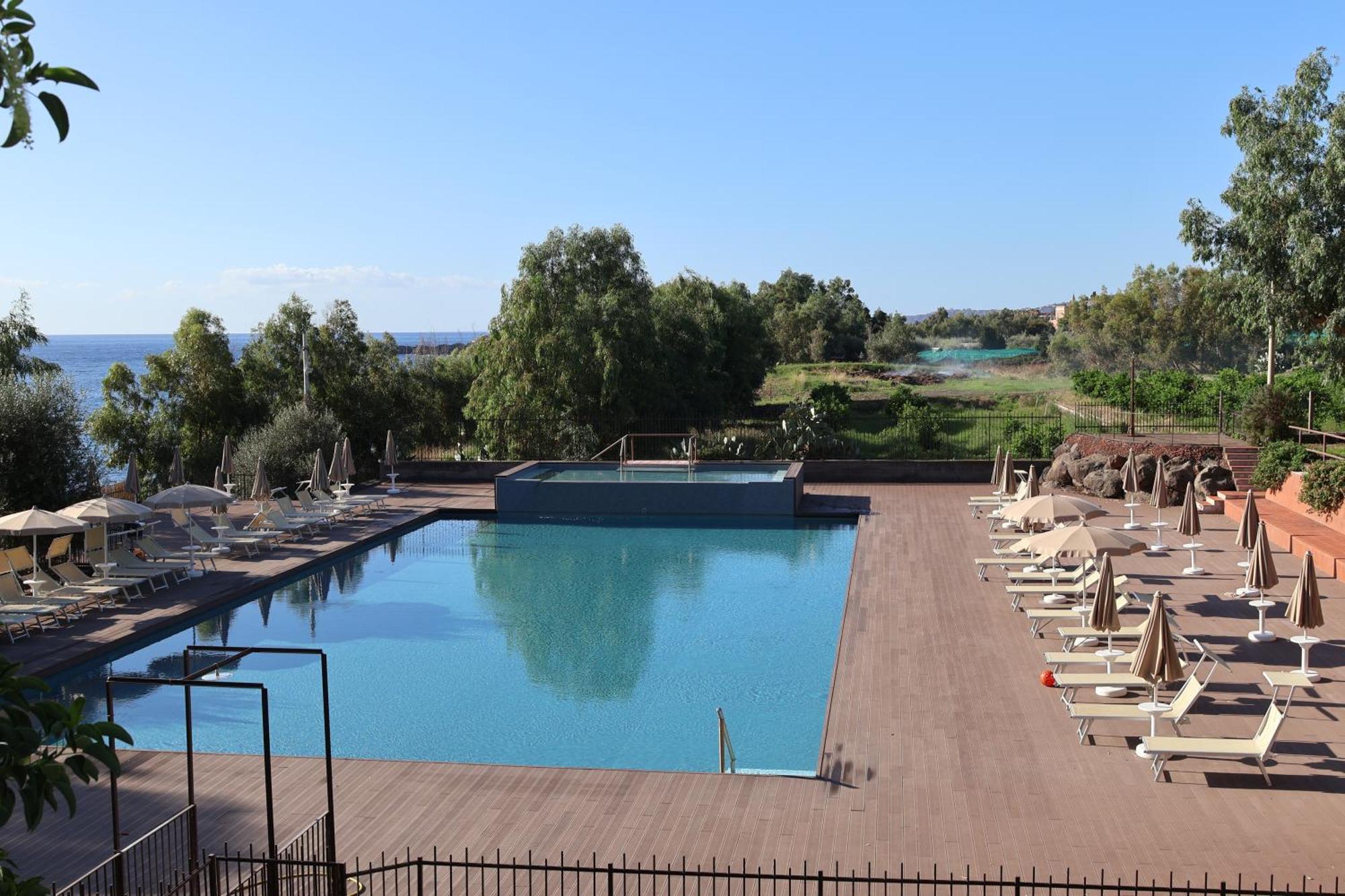 Il Pampaleone Glamping And Resort أتشيريالي المظهر الخارجي الصورة